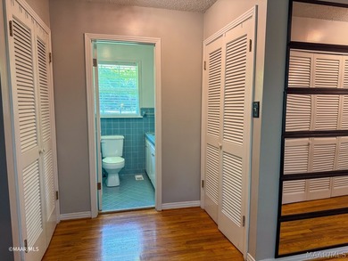 Live your best life in this beautifully appointed home! Roof and - photo 43