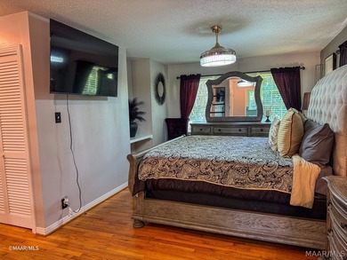 Live your best life in this beautifully appointed home! Roof and - photo 44