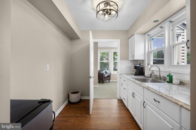 Exceptional opportunity to own a beautifully updated commercial - photo 7
