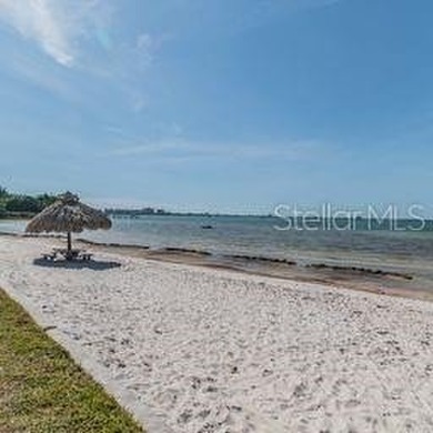 Welcome to your slice of paradise in Bermuda Bay-where coastal - photo 33