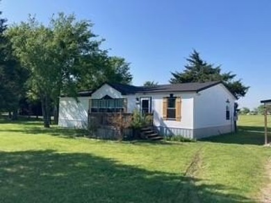Lake Home For Sale in Quinlan, Texas