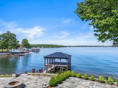 Exquisite French Country waterfront estate in the gated - photo 7