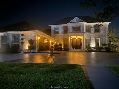 Enchanting and elegant, this Mariott home in Miramont will - photo 19