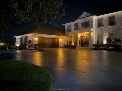 Enchanting and elegant, this Mariott home in Miramont will - photo 20