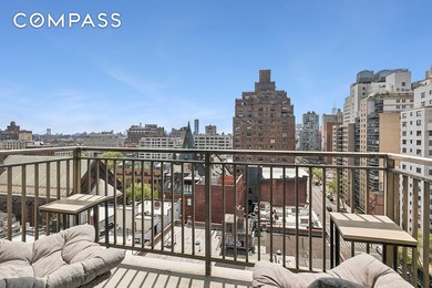 Discover a rare offering in the heart of Gramercy: a - photo 3