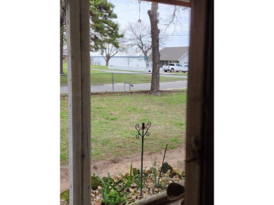 Lake Home For Sale in Eufaula, Oklahoma