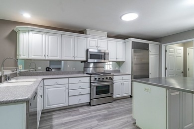 Perfectly situated just steps from the marina, boat docks, and a - photo 12