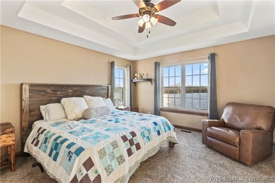 Experience lakefront living in this well-appointed 3-bedroom - photo 18