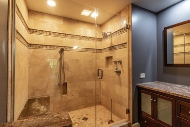 Perfectly situated just steps from the marina, boat docks, and a - photo 23