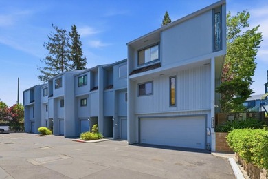 Beautifully renovated and ready for immediate move-in, this - photo 25