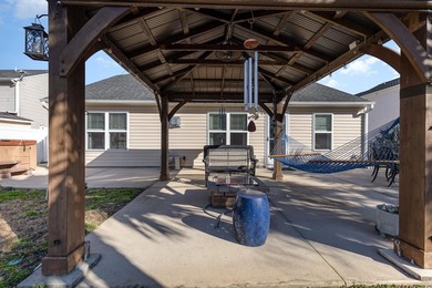 Welcome to Myrtle Grove Plantation! This fully updated 4 bedroom - photo 28