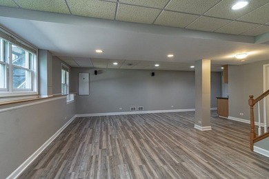 Perfectly situated just steps from the marina, boat docks, and a - photo 29