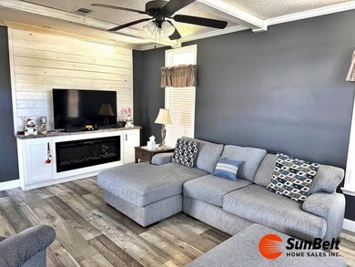 Welcome home to this beautiful 2022 manufactured home located in - photo 2