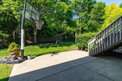 Perfectly situated just steps from the marina, boat docks, and a - photo 33