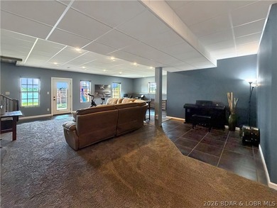Experience lakefront living in this well-appointed 3-bedroom - photo 36
