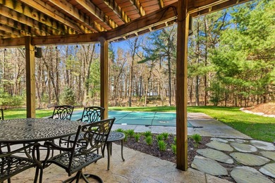 Welcome to the first-ever lake house offered in the exclusive - photo 39