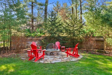 Welcome to the first-ever lake house offered in the exclusive - photo 40
