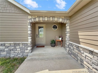Experience lakefront living in this well-appointed 3-bedroom - photo 43