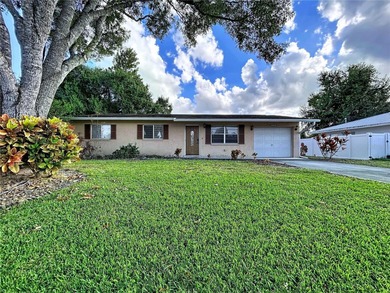 Caloosahatchee River Home For Sale in Fort Myers Florida