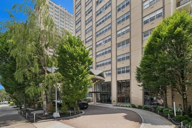 Welcome to Birchwood Towers Apt 15G. This well maintained jr1 - photo 11