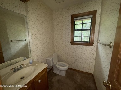 NEW LISTING IN FLORENCE with over 3300 square feet! Discover - photo 16