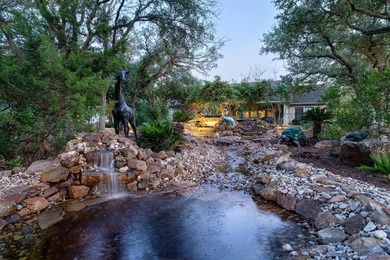 Golf course views, breathtaking sunsets, and a private garden - photo 26
