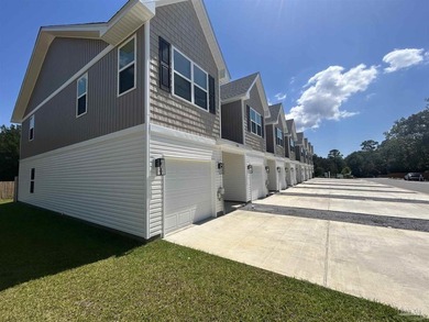 Located in North East Pensacola, and just 15 mins to Downtown - photo 3