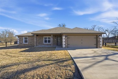 Belton Lake Home For Sale in Morgans Point Texas