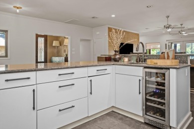 LUXURY LAKEFRONT LIVING! - photo 8