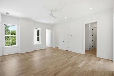 Welcome to 6 Vincent Drive located in the heart of South Mount - photo 34
