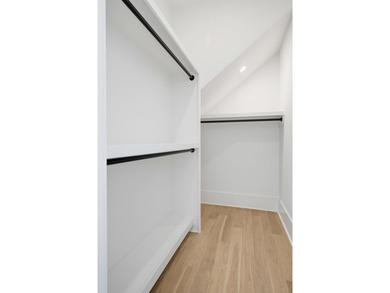 Welcome to 6 Vincent Drive located in the heart of South Mount - photo 40