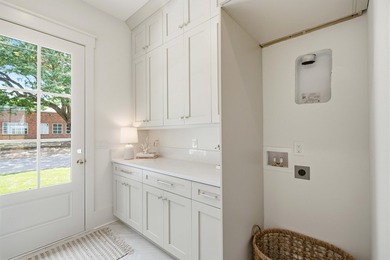 Welcome to 6 Vincent Drive located in the heart of South Mount - photo 43