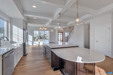Beautiful End Unit Townhome located close to The Old Trail Golf - photo 7