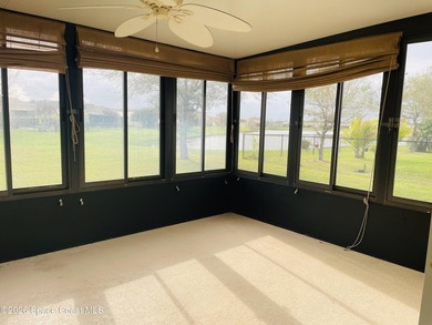 Beautiful 3-bedroom, 2-bath home with 2-car garage located in a - photo 6