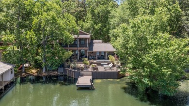 LUXURY LAKEFRONT LIVING! - photo 1
