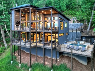 Lake Home Sale Pending in Blue Ridge, Georgia