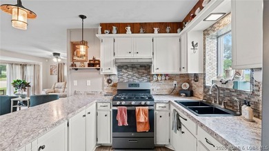 Beautiful 3-bedroom, 2-bath home located right in the heart of - photo 11