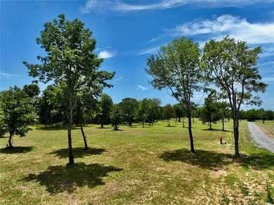 1/2 ACRE LOT IN BRAND NEW DEVELOPMENT - MOORES SUBDIVISION: Flat - photo 17