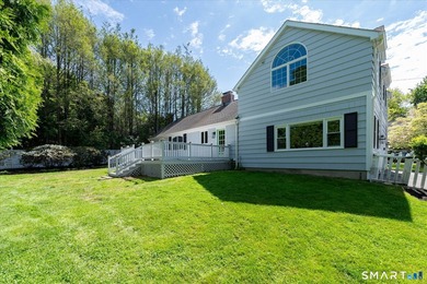 Welcome home to this beautifully maintained 3-bedroom Cape - photo 22