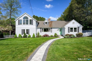 Welcome home to this beautifully maintained 3-bedroom Cape - photo 26