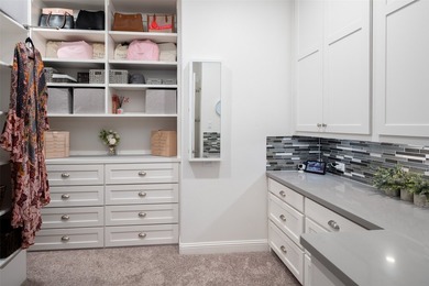 Warning: There isn't enough space to list all of this home's - photo 27