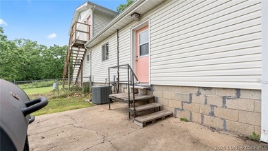 Beautiful 3-bedroom, 2-bath home located right in the heart of - photo 47