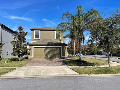 The Perfect Family Home in Gated Trinity Preserve! Welcome to - photo 3