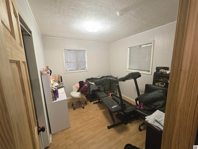 This quaint 2 bedroom 1 bath is the perfect starter home or lake - photo 16