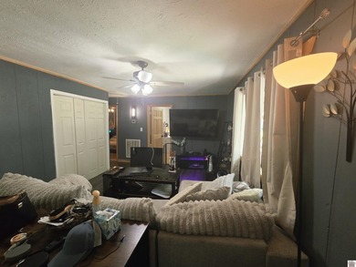 This quaint 2 bedroom 1 bath is the perfect starter home or lake - photo 25