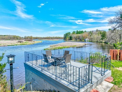 Year-round 2BR/1BA updated home on river part of Tainter Lake! - photo 5