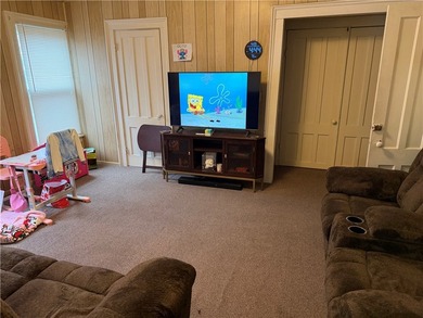 GREAT INVESTMENT OR OWNER-OCCUPIED OPPORTUNITY - DUPLEX! This - photo 8