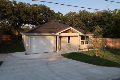 Lake Home For Sale in Granbury, Texas