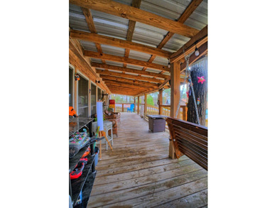 Toledo Bend Waterfront!! Nice camp/home sitting on a .85 acre - photo 16