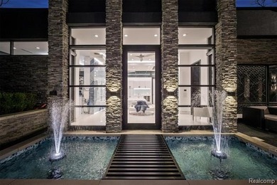 A remarkable expression of contemporary lake-area living, this - photo 23